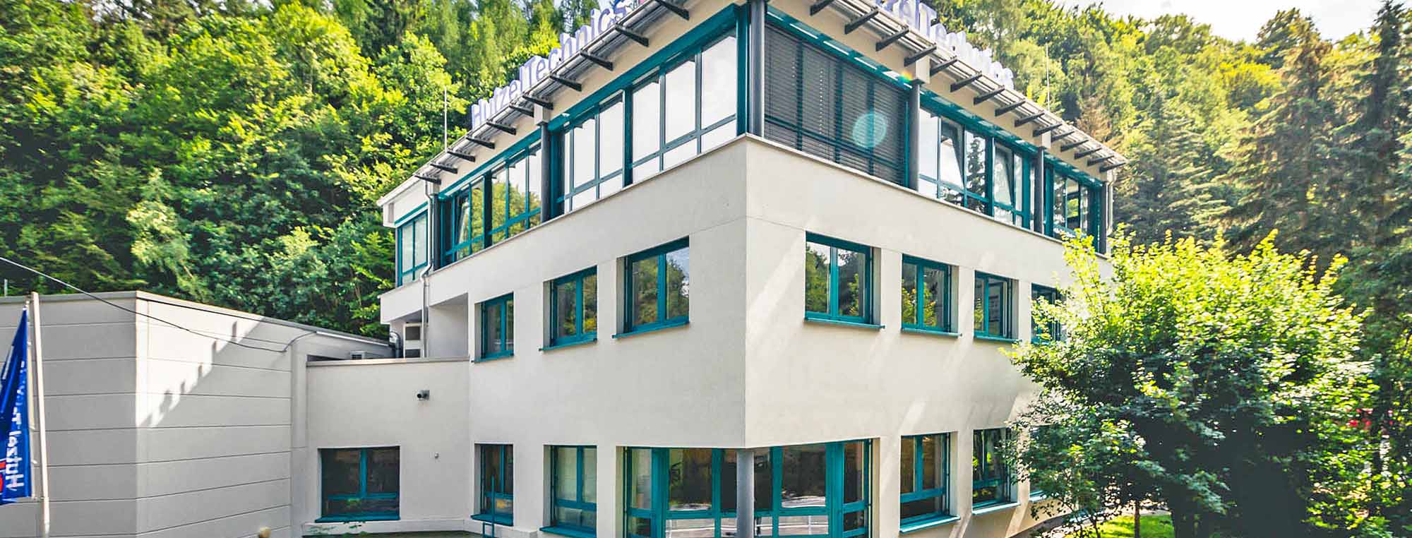 Schlüsselfertige Aufstockung eines Bürogebäudes.