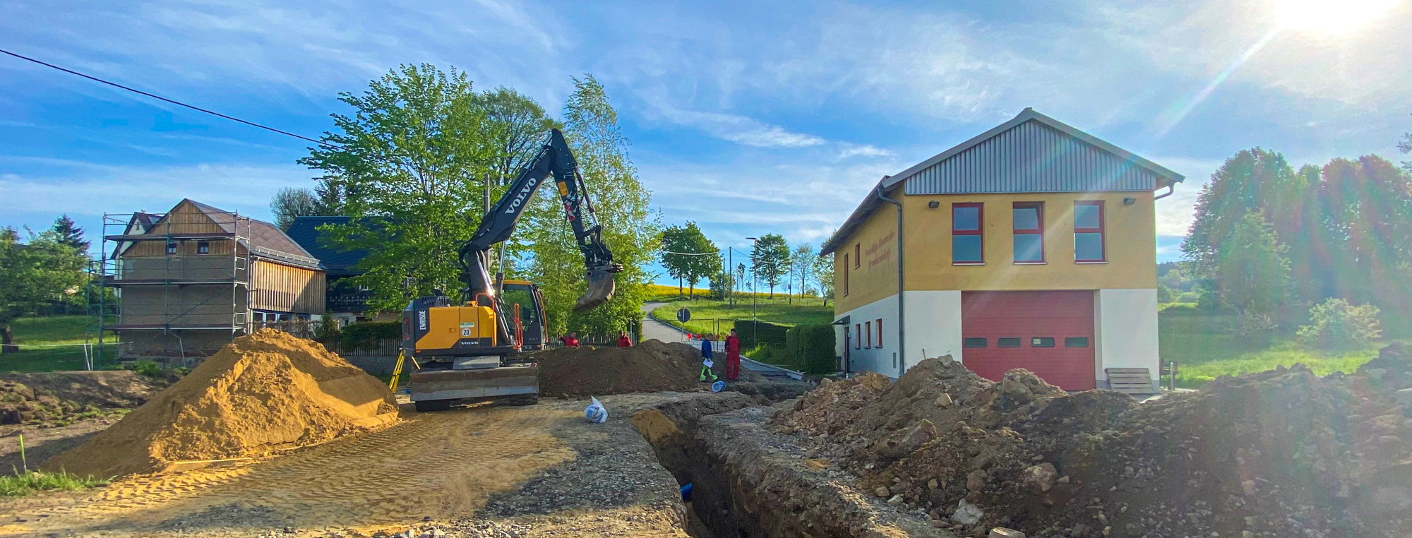 Tiefbauarbeiten an der Baustelle &quotFeuerwehr Krumhermsdorf"