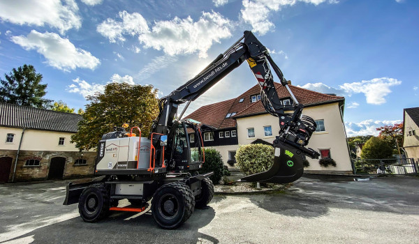 Fuhrparkerweiterung um einen neuen VOLVO Bagger EWR150E