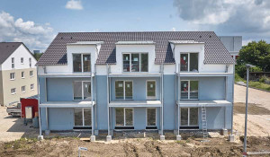Sechs vollständig eingebaute Balkonplatten aus Carbonbeton für die Wohnanlage ON im bayrischen Offingen.