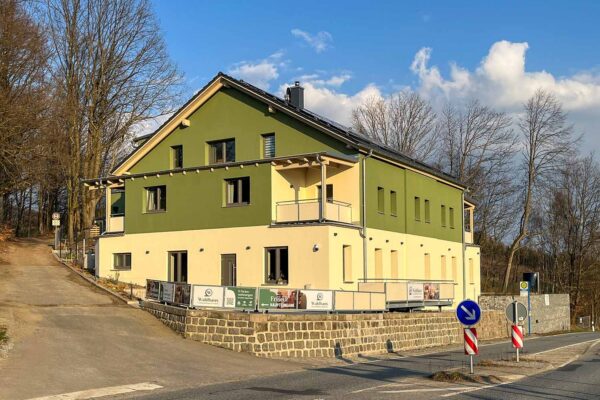 Gaststätte und Pension Waldhaus im renovierten Zustand