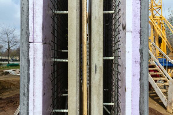 Blick auf die unterschiedlichen Schichten bei Carbonbeton